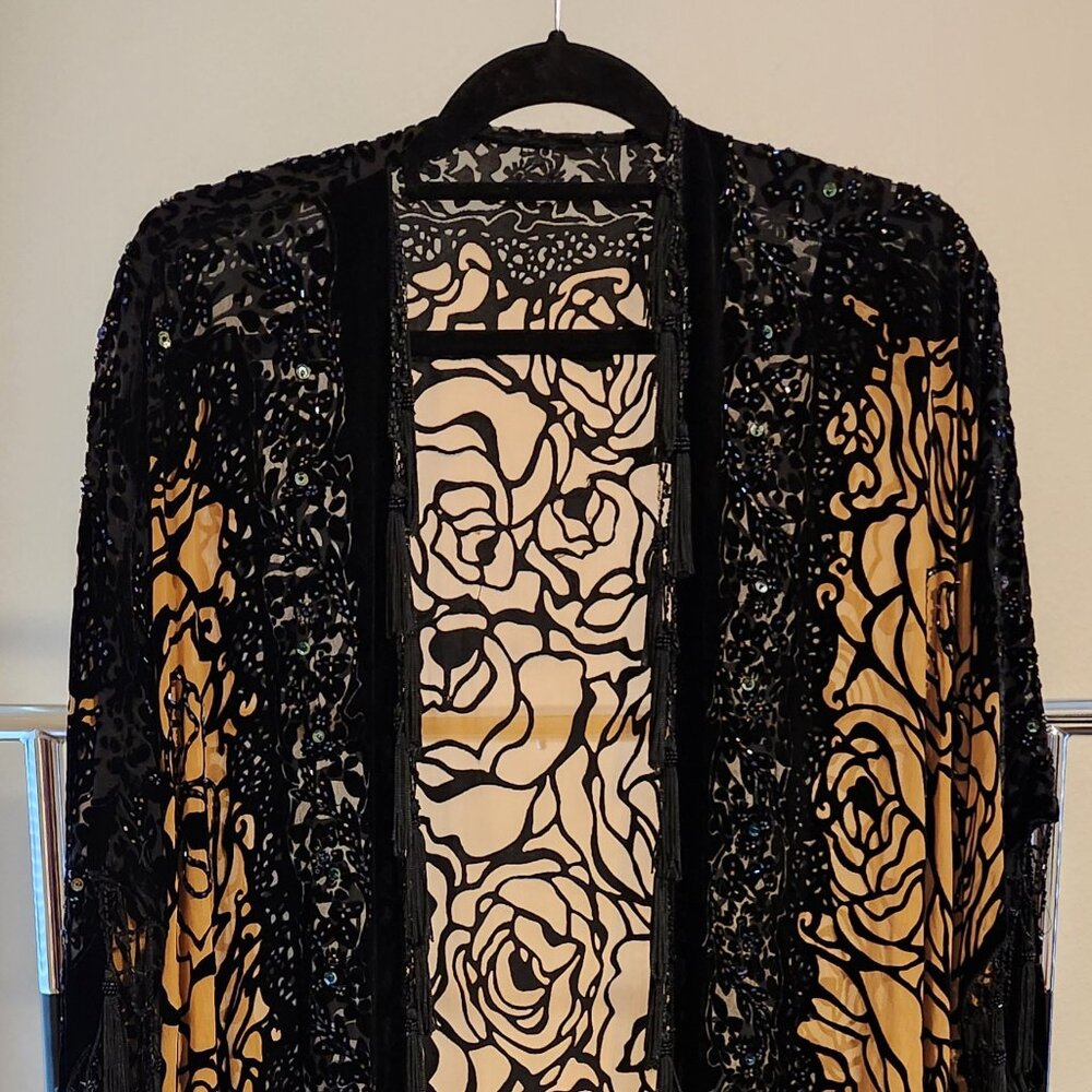 Black & Nude Color Evening Wrap